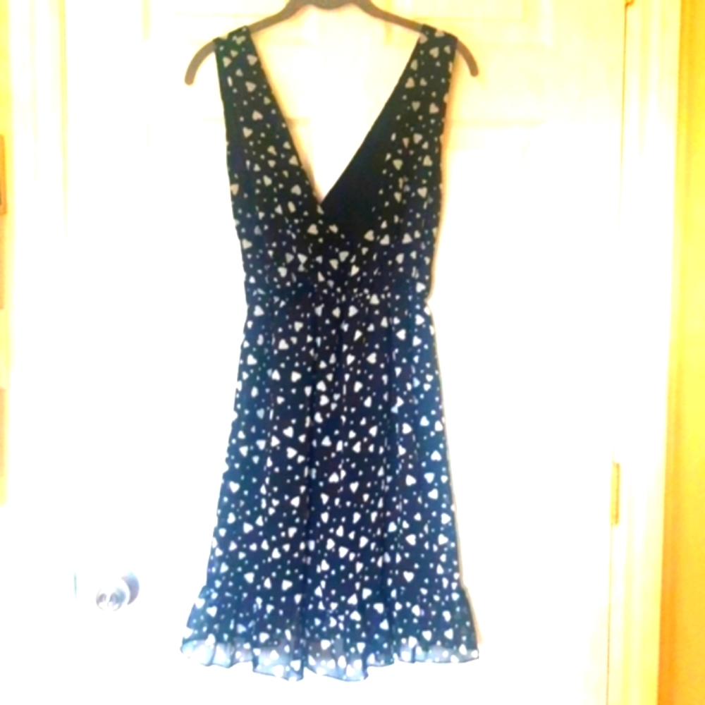 (M)❤️Janette❤️ Sweetheart🍓Black w White Hearts🤍Sleeveless Dress Ptp18"×L36.5"